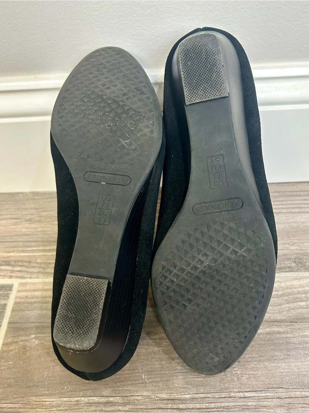 AEROSOLES elevate your